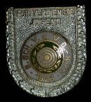 die Jugendverdienstnadel wurde 1987 von Gnter Blasberg gestiftet, nachdem er etliche Rather Brger und Schtzen berzeugen konnte, einen Obolus zu spenden, damit diese Mglichkeit der Ehrung eingefhrt werden konnte. Mit dieser Auszeichnungwerden Kinder bzw. Jugendliche geehrt, die sich fr den Schtzenverein besonder engagieren.